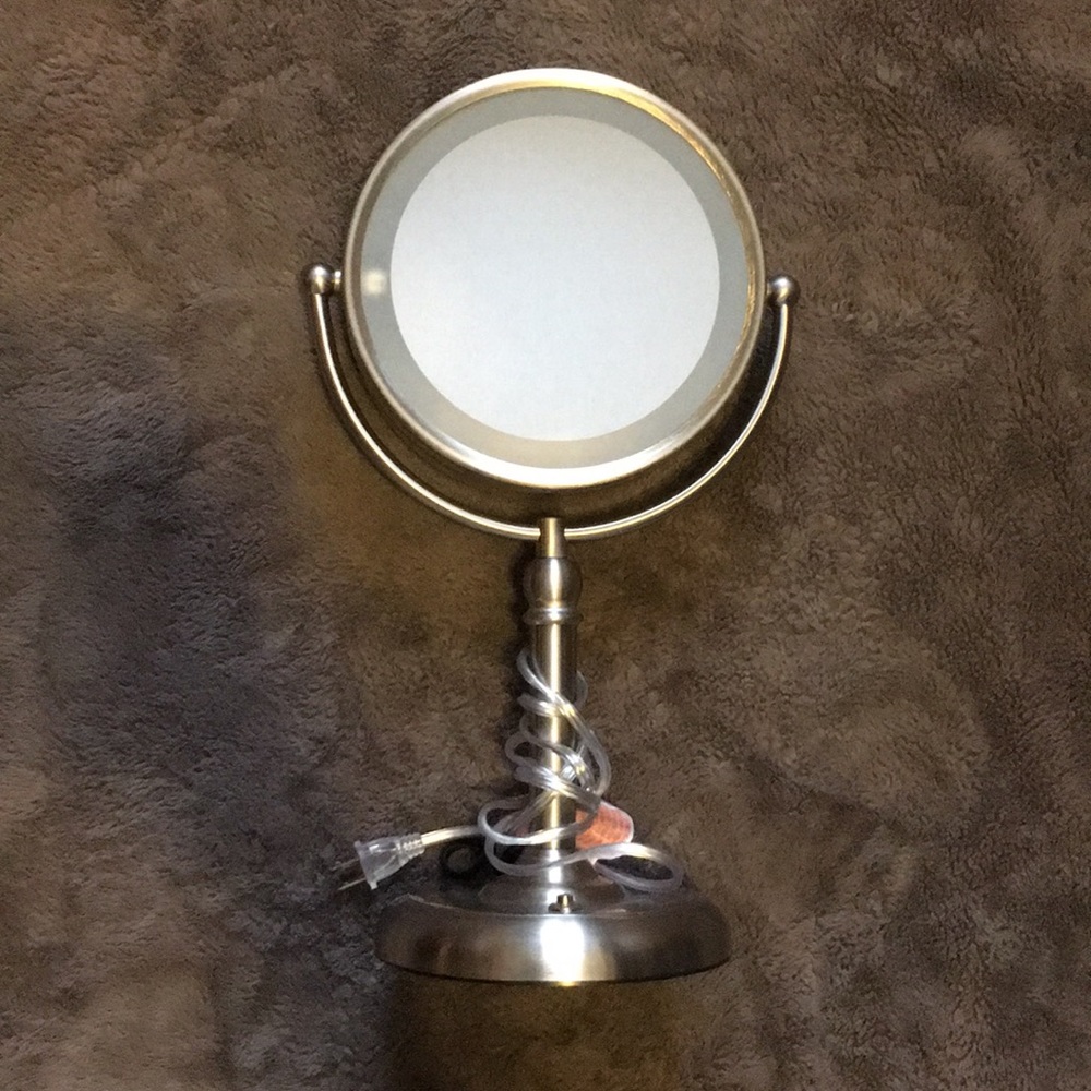 ZADRO 9” Dual-Sided LED Lighted Vanity Mirror